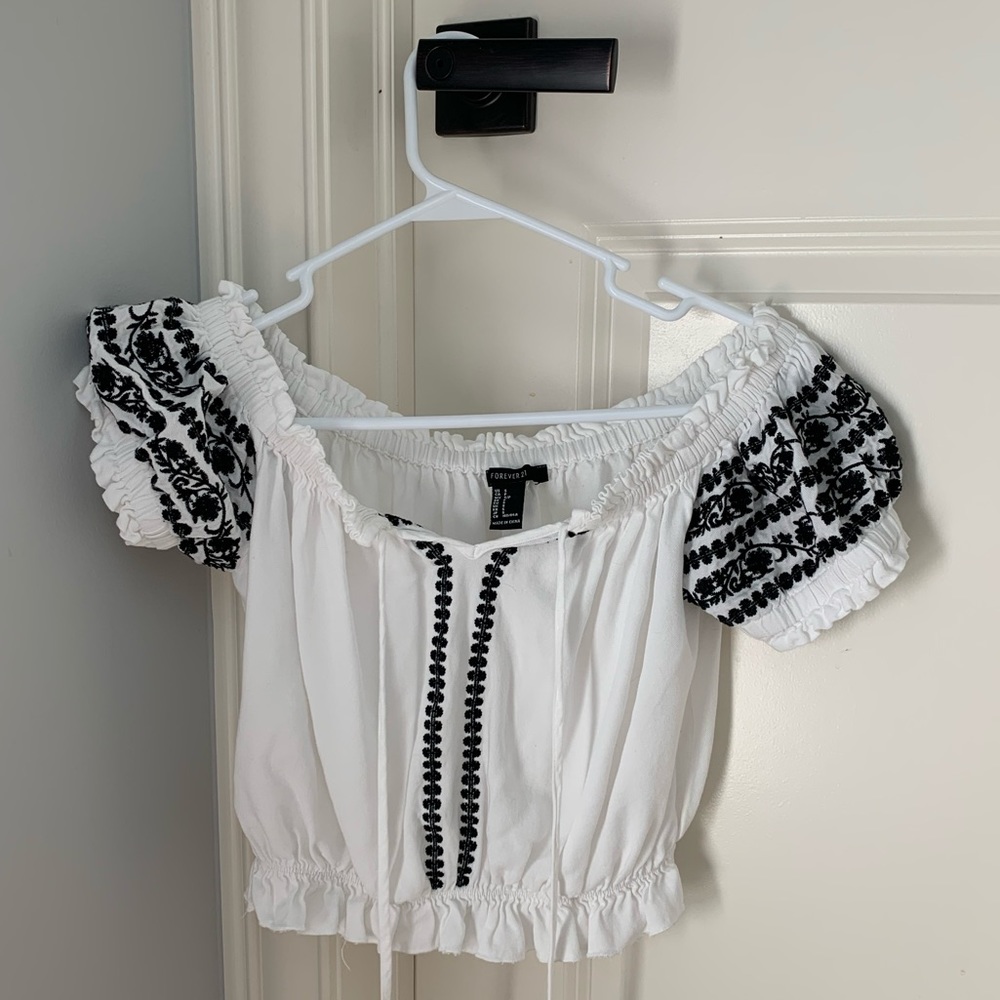 Crop top